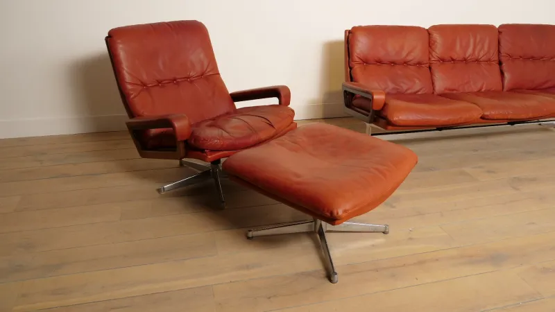 Clearance Pamono Vintage Leather Model King 3-Seater, Armchair and Hocker attributed to André Vandenbeuck for Strässle, Set of 3