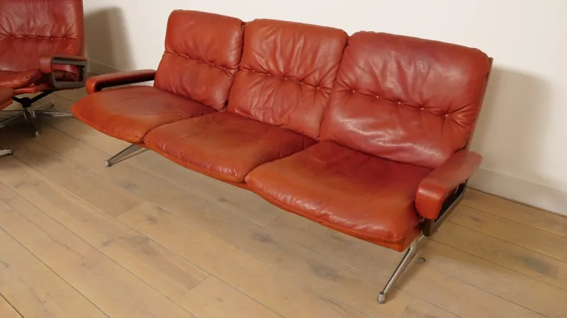 Clearance Pamono Vintage Leather Model King 3-Seater, Armchair and Hocker attributed to André Vandenbeuck for Strässle, Set of 3