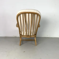 Pamono Vintage Lounge Chair from Ercol> Lounge Chairs & Armchairs