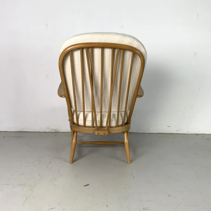 Pamono Vintage Lounge Chair from Ercol> Lounge Chairs & Armchairs