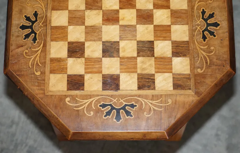 New Pamono Vintage Mahogany Satinwood & Walnut Chess Games Table Ideal as a Side End Piece