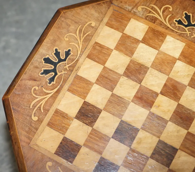 New Pamono Vintage Mahogany Satinwood & Walnut Chess Games Table Ideal as a Side End Piece