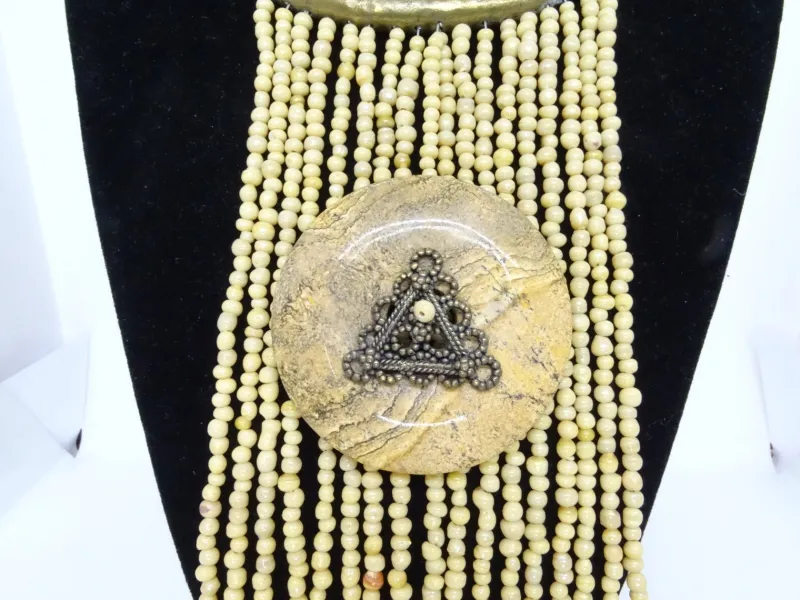 Pamono Vintage Medallion Necklace in Bronze with Jasper Beads, 1990s> Necklaces