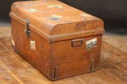 Pamono Vintage Metal Trunk, 1920s> Trunks Crates & Baskets