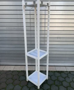 Pamono Vintage Mid-Century Wooden Standing Coat Rack, Poland, 1950s> Racks, Hooks & Valets