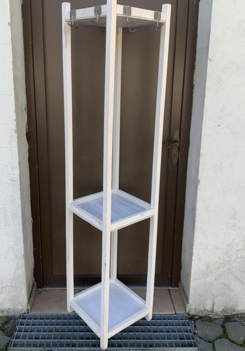 Pamono Vintage Mid-Century Wooden Standing Coat Rack, Poland, 1950s> Racks, Hooks & Valets