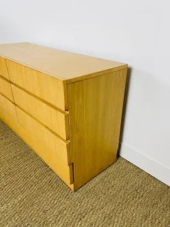 Pamono Vintage Minimalist Maple Chest of Drawers, 1960s