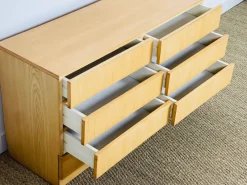Pamono Vintage Minimalist Maple Chest of Drawers, 1960s