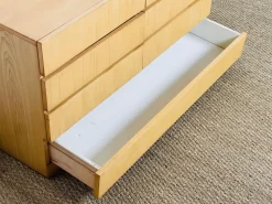Pamono Vintage Minimalist Maple Chest of Drawers, 1960s