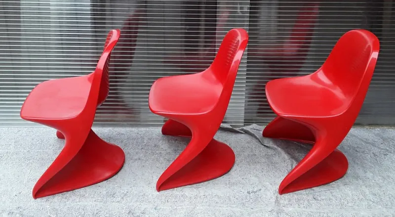 Sale Pamono Vintage Model 2000 / 0/1 Red Plastic Chairs from Casala, 1972, Set of 3