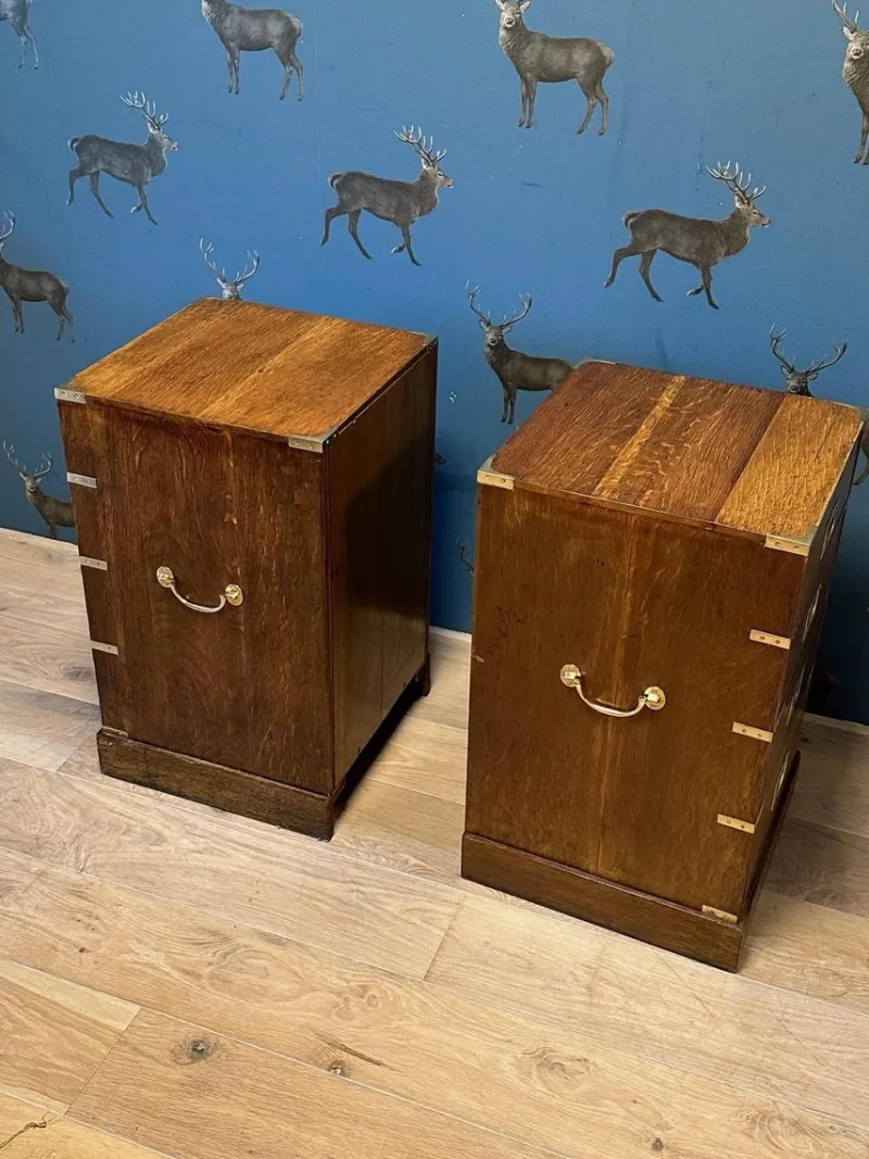 Pamono Vintage Oak Bedside Tables, 1920s, Set of 2> Nightstands