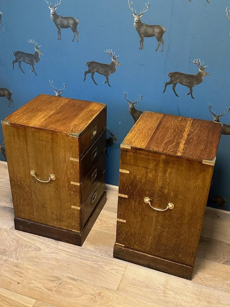 Pamono Vintage Oak Bedside Tables, 1920s, Set of 2> Nightstands