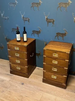 Pamono Vintage Oak Bedside Tables, 1920s, Set of 2><noscript><img width=
