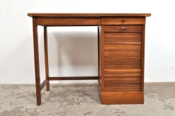 Pamono Vintage Oak Childrens Desk with Roller Door, 1950s><noscript><img width=