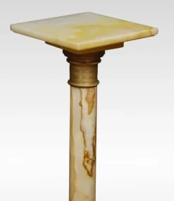 Pamono Vintage Onyx Pedestal><noscript><img width=