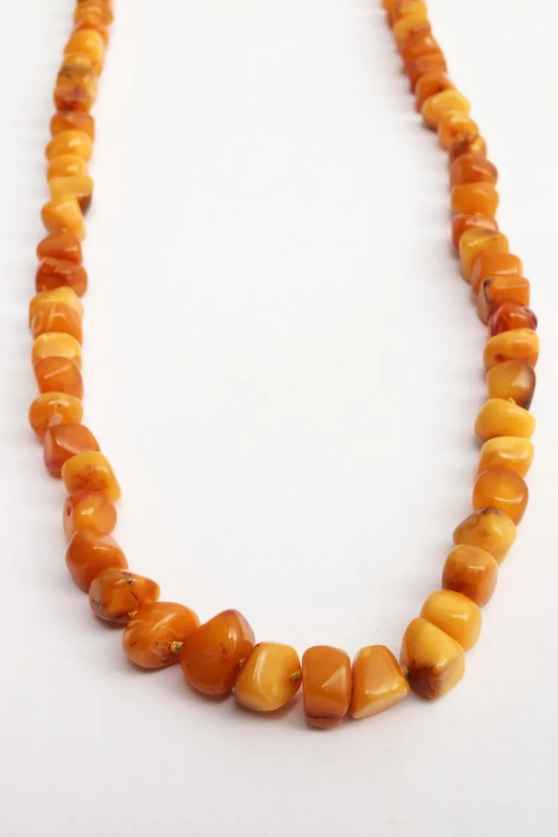 Pamono Vintage Orange Amber Beaded Necklace, 1960s> Necklaces