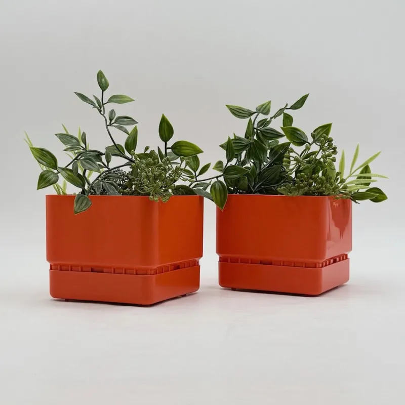 Pamono Vintage Orange Planters by Nena Balsari for Vastill / Reflex, Italy, 1970s, Set of 2> Planters And Jardiniere