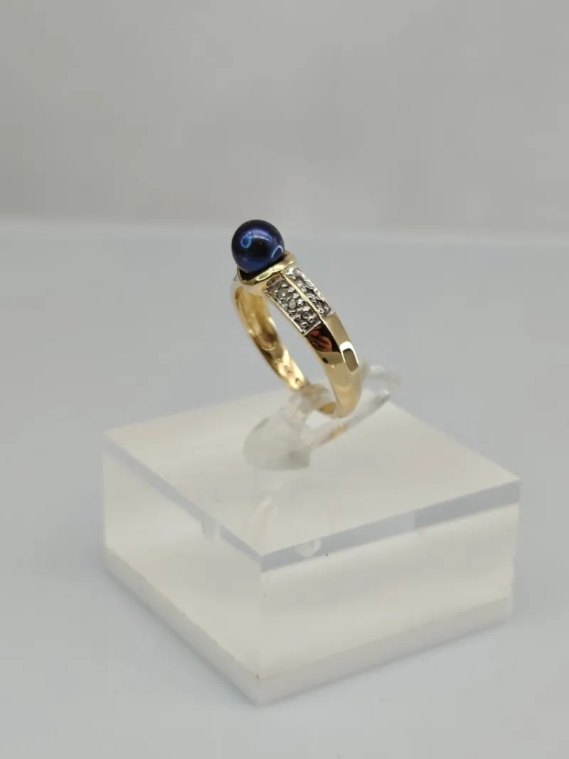 Clearance Pamono Vintage Pearl Gold Ring with Diamonds, 1970s