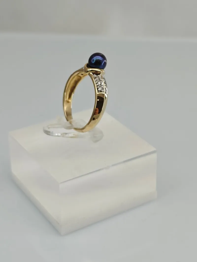 Clearance Pamono Vintage Pearl Gold Ring with Diamonds, 1970s