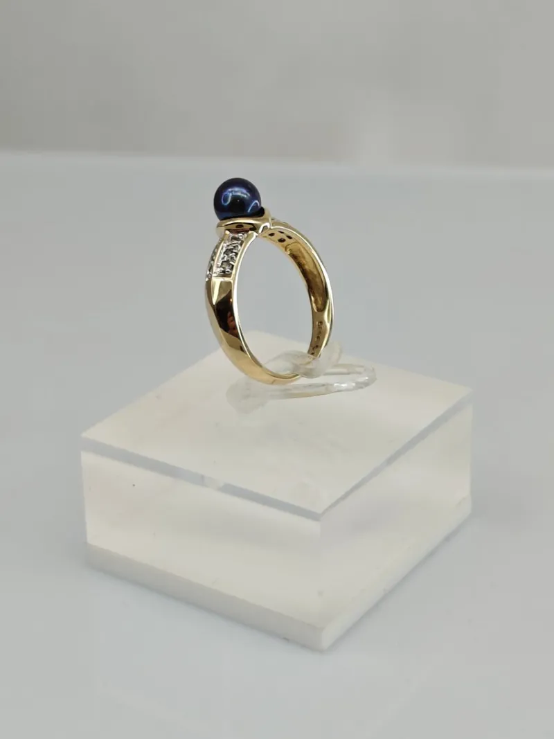 Clearance Pamono Vintage Pearl Gold Ring with Diamonds, 1970s