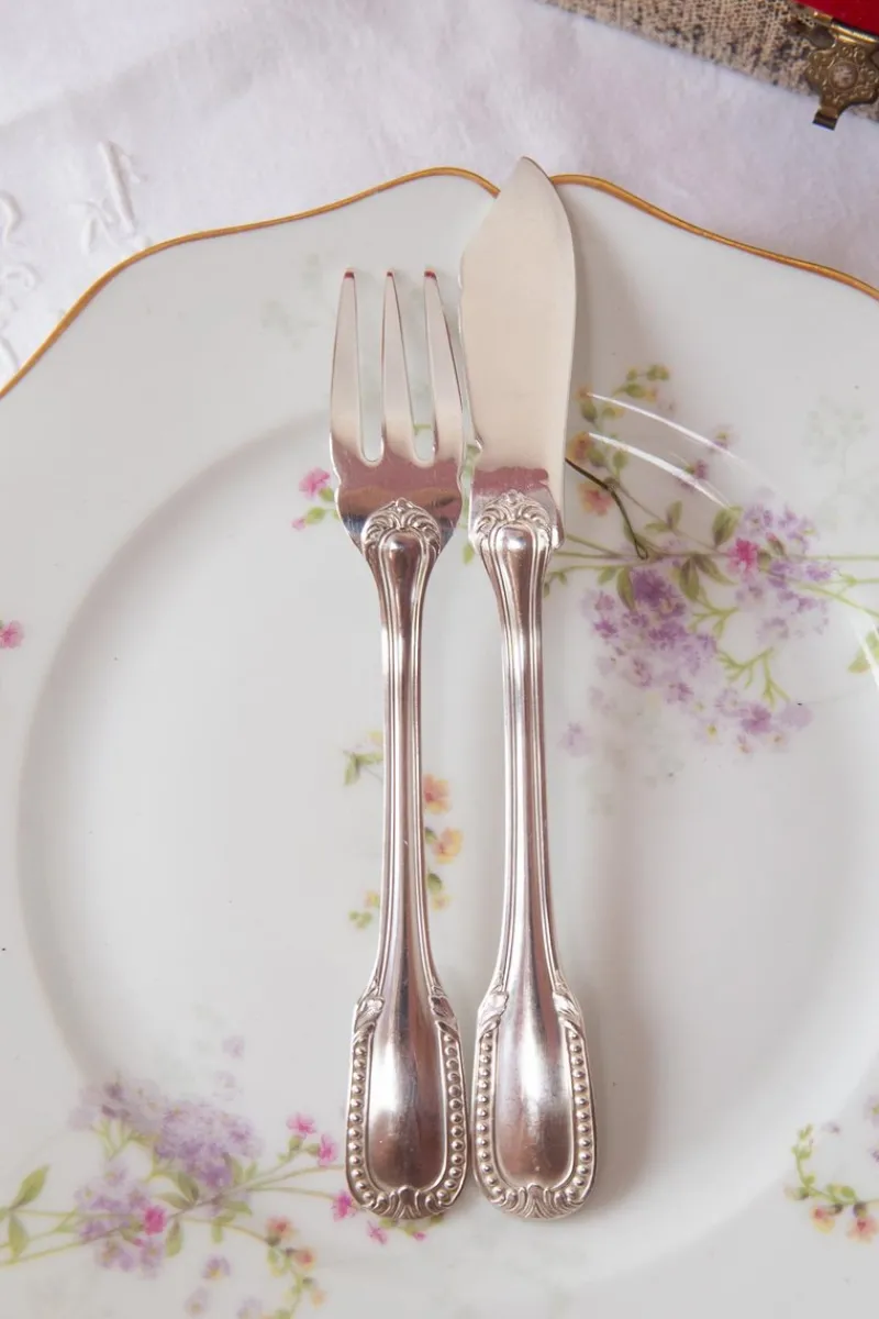 Sale Pamono Vintage Pearls Fish Cutlery Set by François Frionnet, 1930s, Set of 24