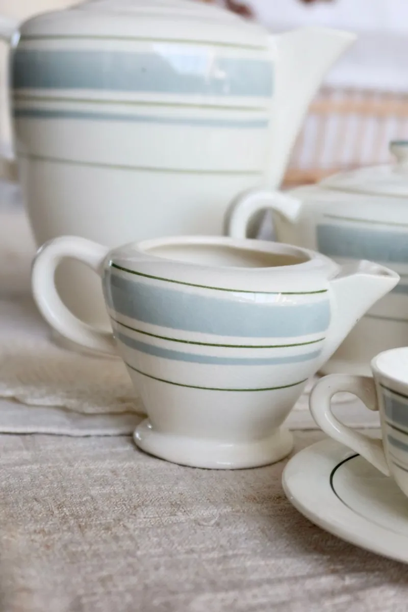 Hot Pamono Vintage 10-Person Coffee Set with Salins Earthenware and Geometric Design from Salins, 1920s, Set of 10