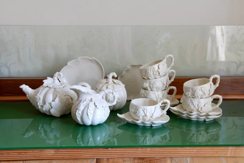 Pamono Vintage Porcelain Coffee Set by Henriette, 1990s, Set of 10> Coffee & Tea Service