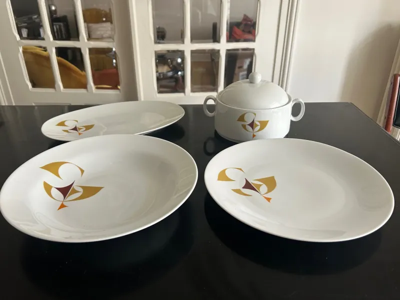 Outlet Pamono Vintage Porcelain Dishes, 1970, Set of 4