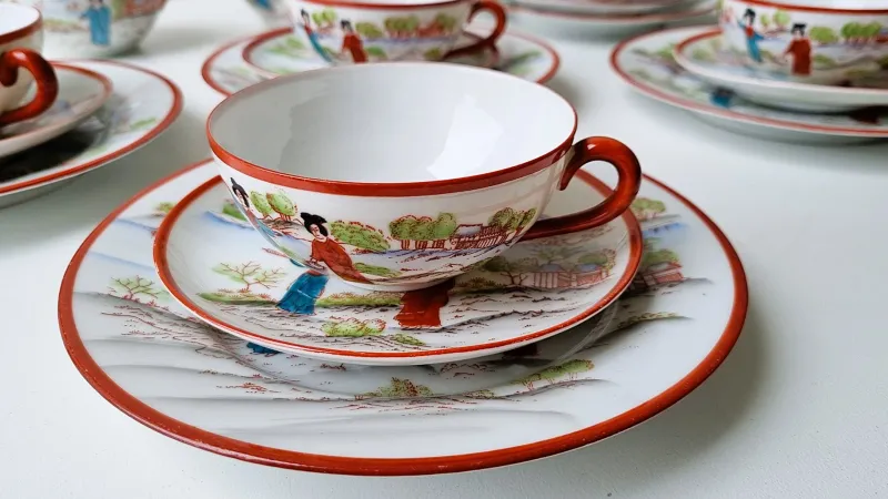 Pamono Vintage Porcelain Fudschijama Geisha Tea Service, Japan, 1960s, Set of 17> Coffee & Tea Service