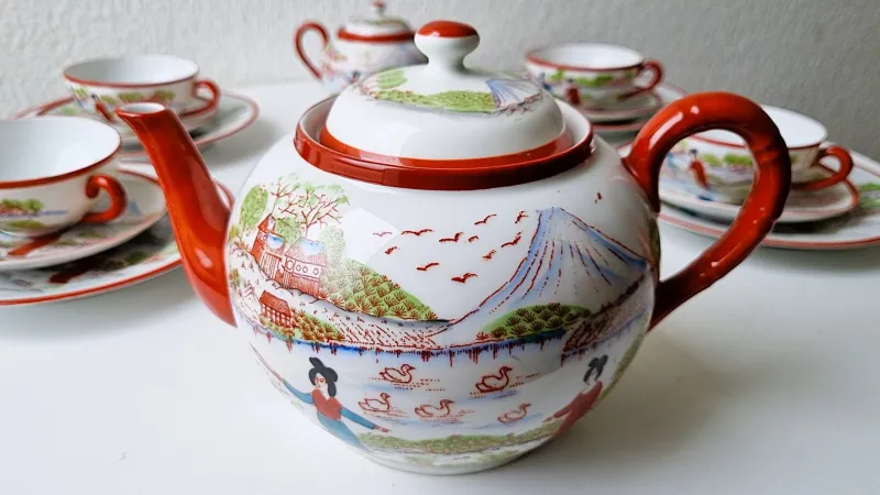 Pamono Vintage Porcelain Fudschijama Geisha Tea Service, Japan, 1960s, Set of 17> Coffee & Tea Service