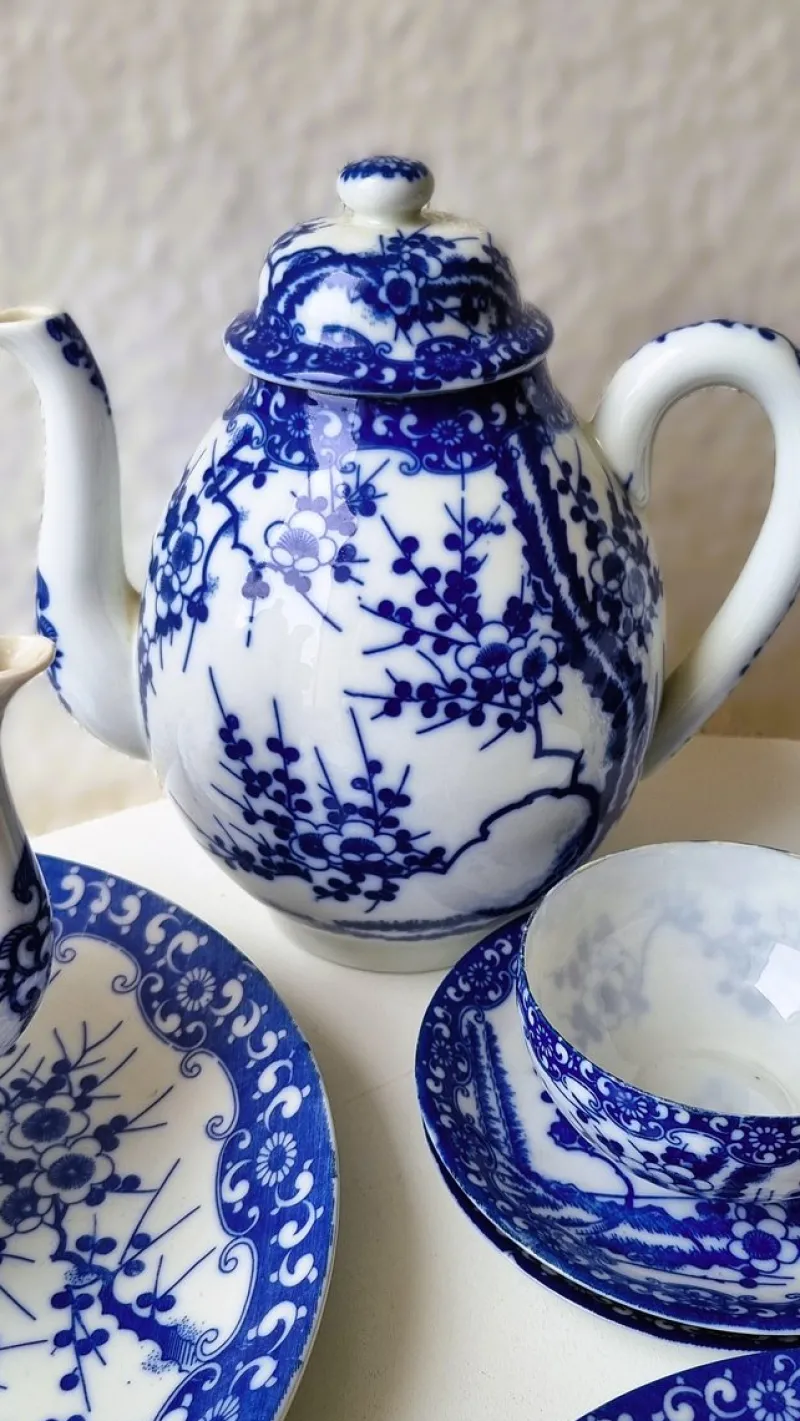 Online Pamono Vintage Porcelain Tea Service, 1950s, Set of 44