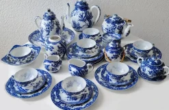 Online Pamono Vintage Porcelain Tea Service, 1950s, Set of 44
