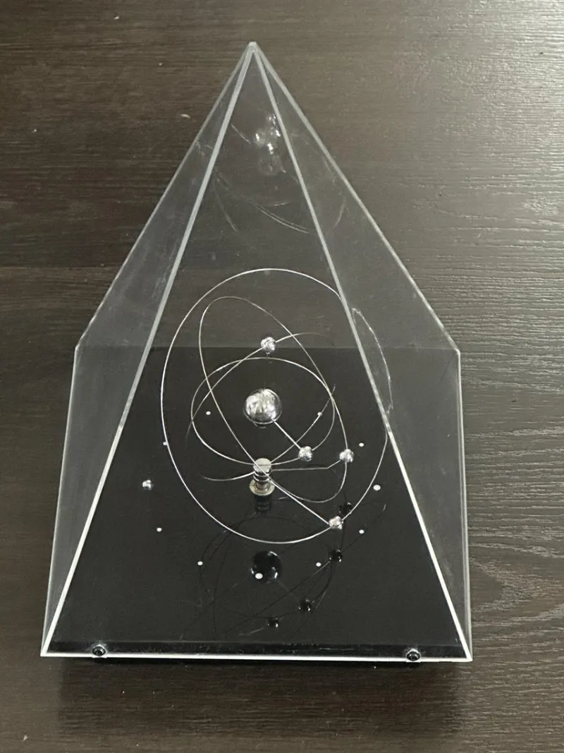 Sale Pamono Vintage Pyramid Clock, 1980s