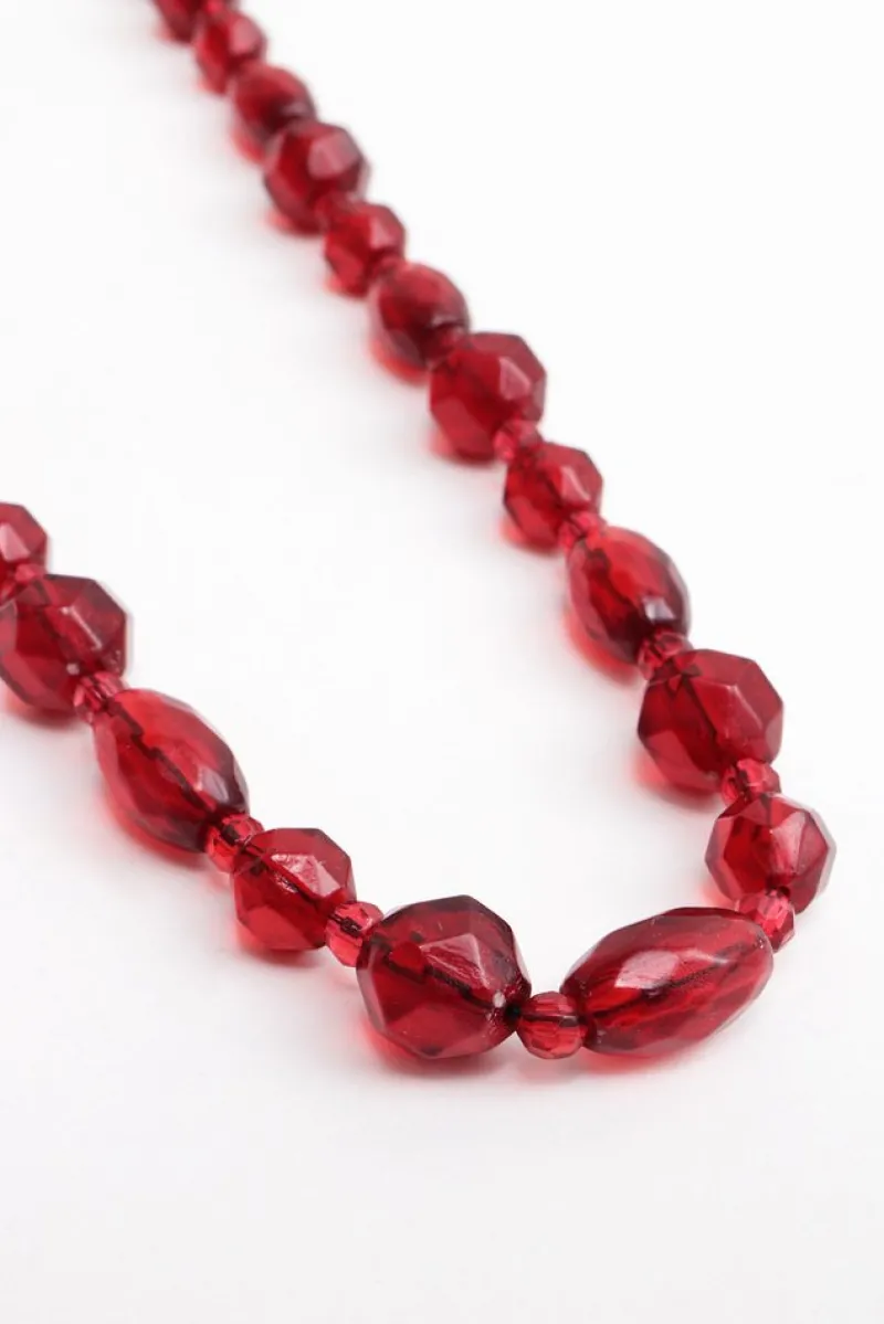 Pamono Vintage Red Long Amber Necklace, 1960s> Necklaces
