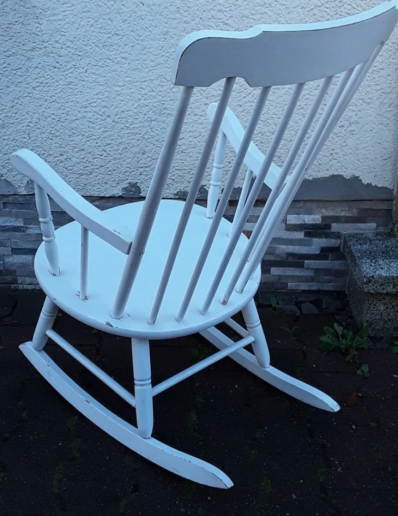 Hot Pamono Vintage Rocking Chair in White-Painted Beech, 1970s