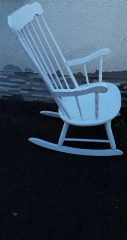 Hot Pamono Vintage Rocking Chair in White-Painted Beech, 1970s