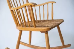 Pamono Vintage Rocking Chair in Rattan and Wood> Rocking Chairs