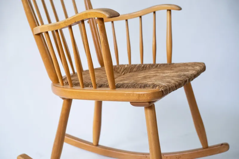 Pamono Vintage Rocking Chair in Rattan and Wood> Rocking Chairs