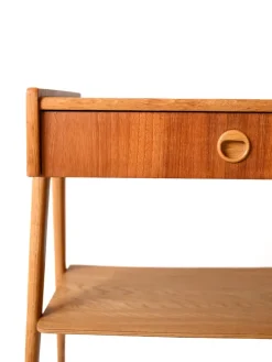 Pamono Vintage Scandinavian Nightstand with Shelf and Slanted Legs, 1950s><noscript><img width=