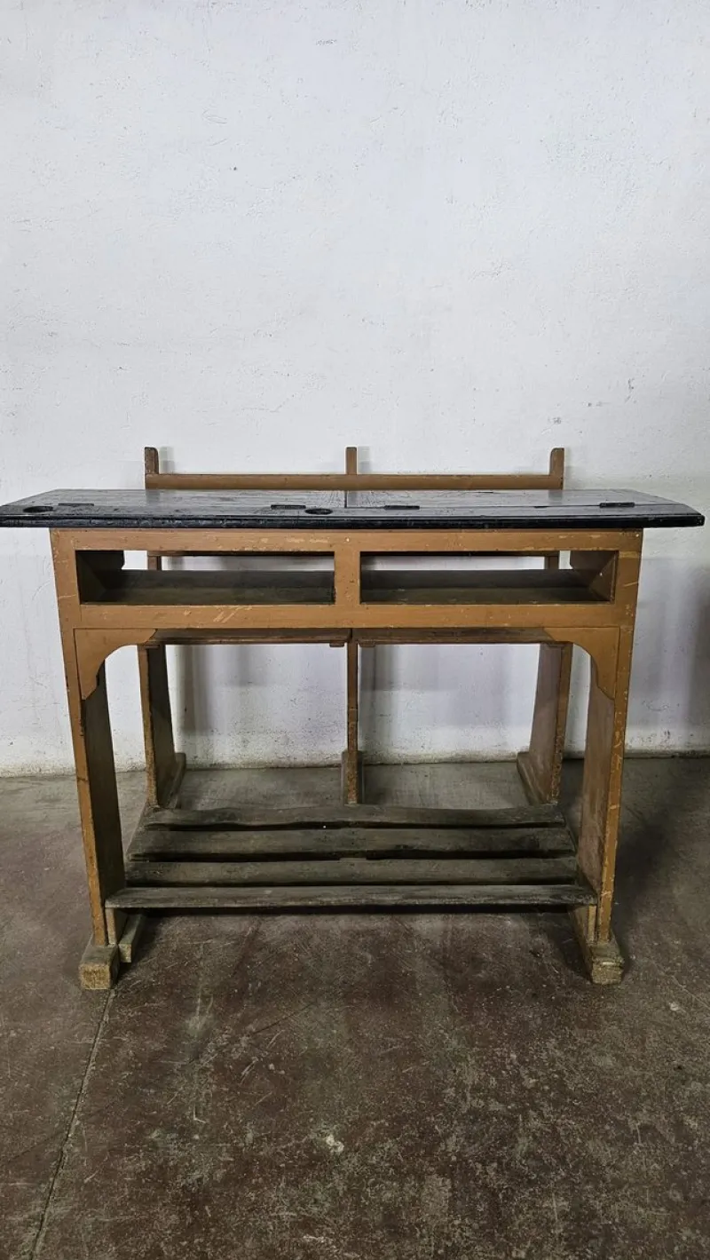 Pamono Vintage School Desk, 1890s> Desks