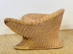 Pamono Vintage Sculptural Lotus Meditation Chair and Half-Moon Table in Rattan, 1970s, Set of 2><noscript><img width=