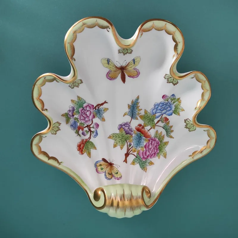 Pamono Vintage Shell Plate from Herend, 1970s> Serving Dishes
