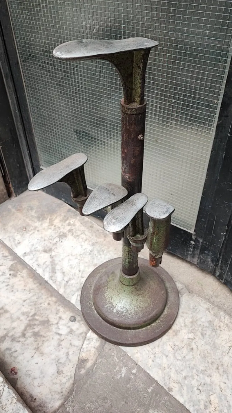 Pamono Vintage Shoemaker Tool, 1950s> Racks, Hooks & Valets