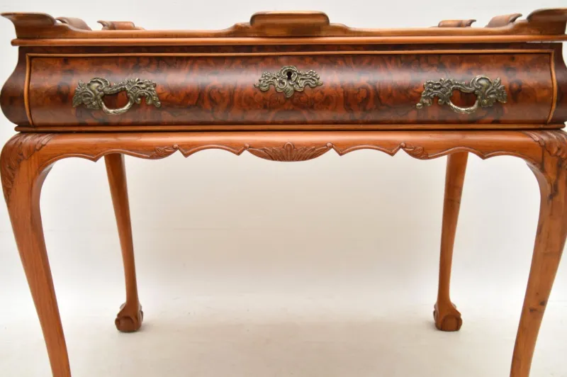 Pamono Vintage Side Table in Burr Walnut, 1920s> Coffee & Side Tables