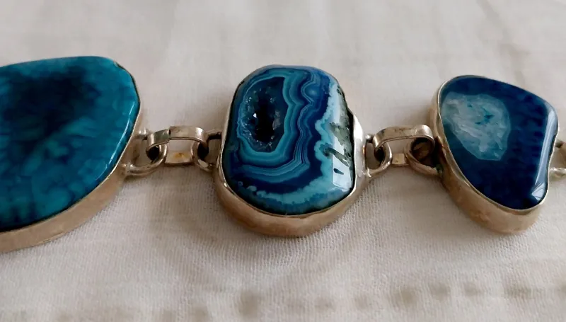Pamono Vintage Silver Bracelet with Blue Agate Stones, 1970s> Bracelets