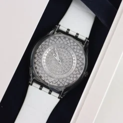 Hot Pamono Vintage Skin Lustrous Bliss Sfz106 Watch from Swatch, Switzerland