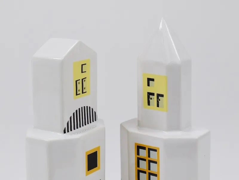 Hot Pamono Vintage Skyscraper Salt and Pepper Shakers by Heide Warlamis, 1990, Set of 2