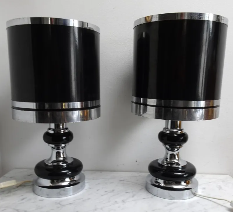 Pamono Vintage Space Age Chrome and Black Table Lamps from Massive, 1970s, Set of 2> Table Lamps