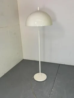 New Pamono Vintage Space Age Modernist White Mushroom Shape Floor Lamp from Dijkstra Lampen, 1970s