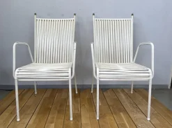 Pamono Vintage Spaghetti Garden Chairs in White in the style of Mauser, 1960s, Set of 2> Garden Seating